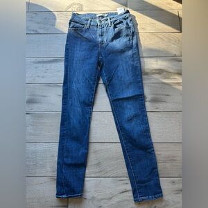 Stylish Indigo Women's Skinny Jeans